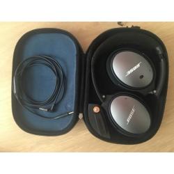 Bose Quietcomfort 25 (/w active noise cancelling)