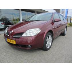 Nissan Primera 1.8 Business Vision clima navi etc