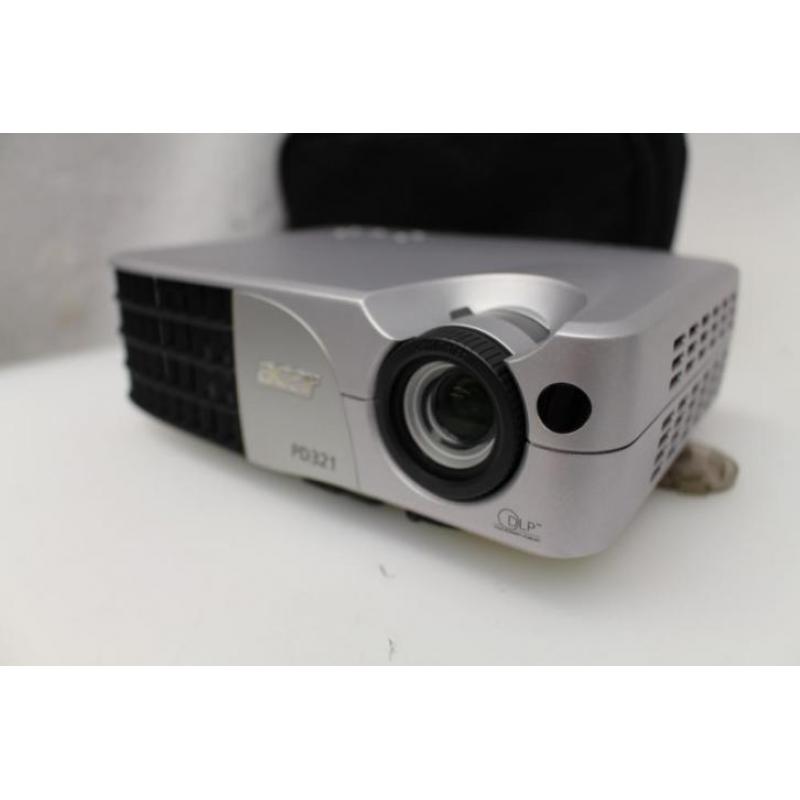 Acer PD321 Beamer