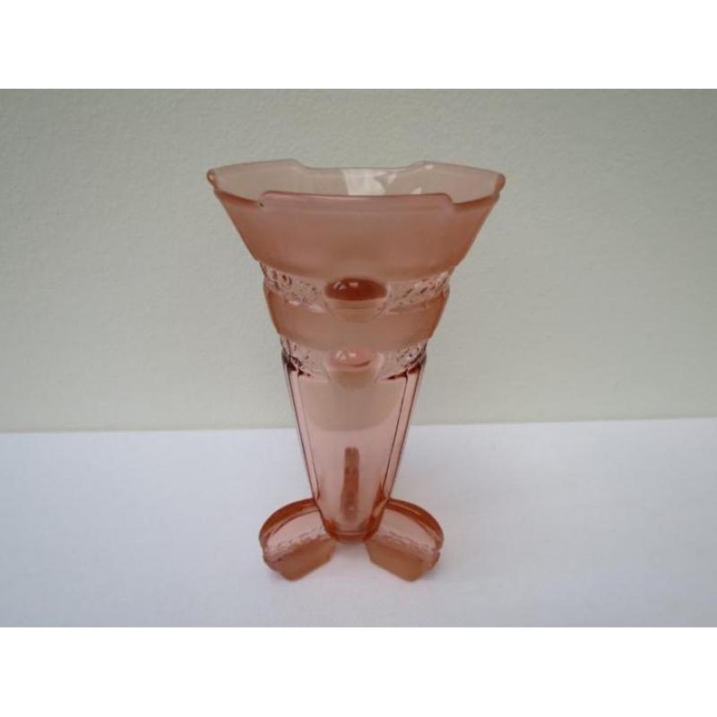 Boheems glas - vaas art deco persglas