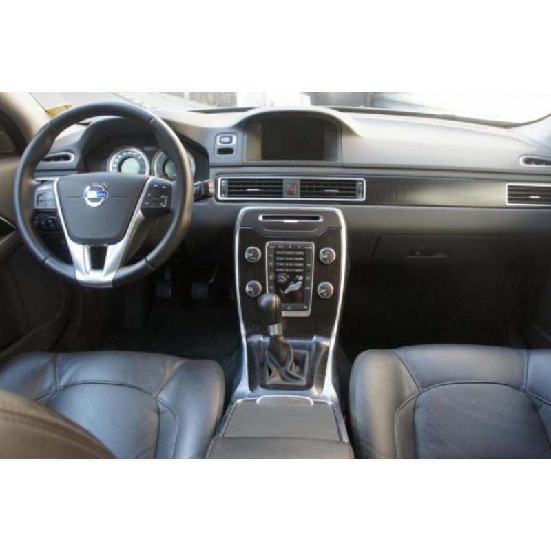 Volvo V70 2.0 D3 Summum * NAVI/ LEER/ MEMORY/ XENON/ 3 jaar