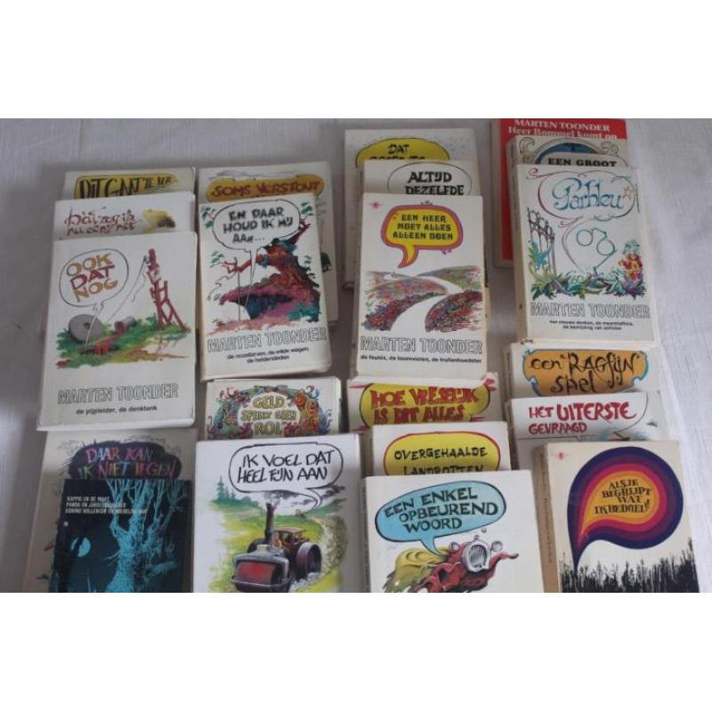 F021-22 stuks verzameling Marten Toonder boeken