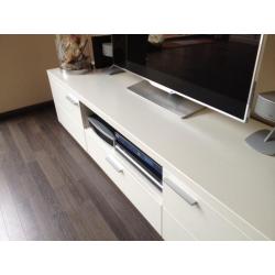 Te koop tv-meubel.