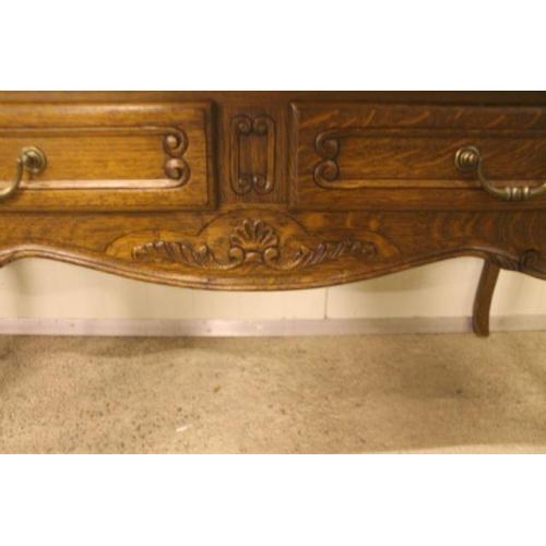 1562-Queen Ann/Anne, Brocante, Barok tv meubel om te restyle