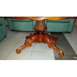 Ovalen Biedermeier salontafel