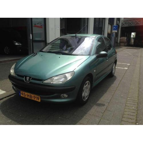 Peugeot 206 1.4 Gentry Aut 5-Drs Clima Elec.ram APK NAP