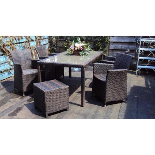 zeer mooi wicker tuinset z.g.a.n