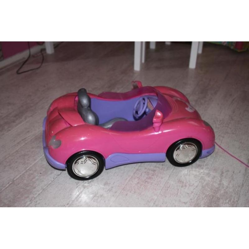 baby born auto met geluid