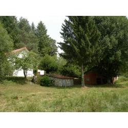 Vrijstaand rustig gelegen zomerhuis in de Corrèze