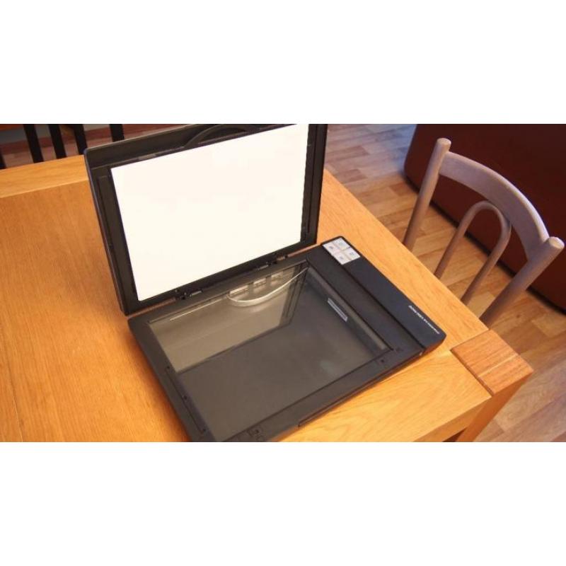 Epson Perfection V200 scanner te koop