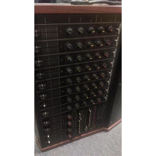 Roland pa 150 vintage powered mixer 8 kanaals met reverb