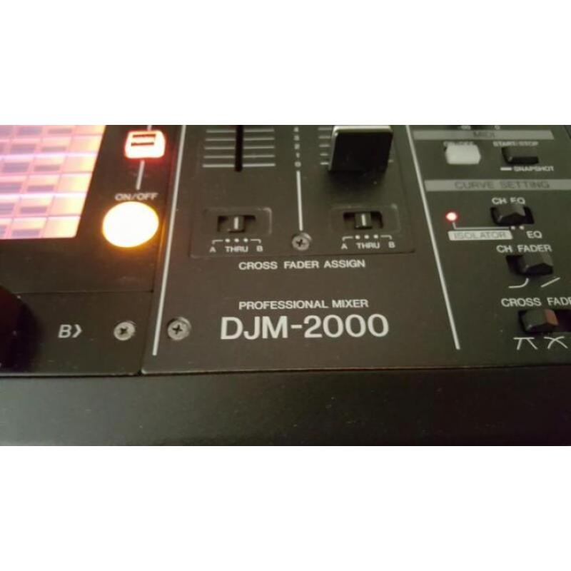 djm2000 zo goed als nieuw (+flightcase)