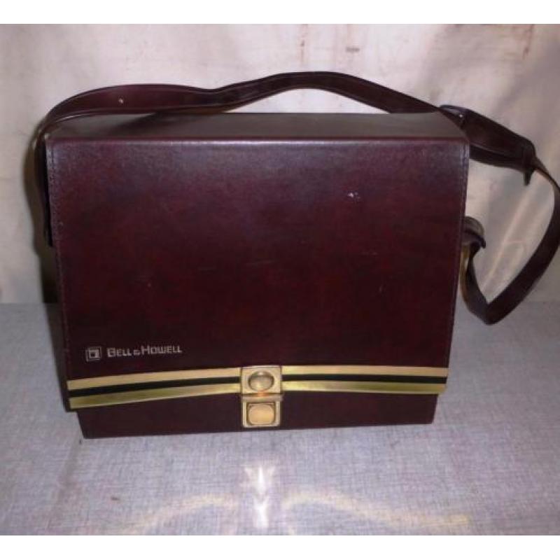 Mooi Retro 8mm Filmcamera 'Bell Howell'