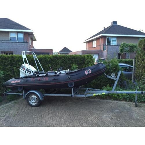 BOMBARD C3 met JOHNSON 40 pk 2 takt BBM en kanteltrailer