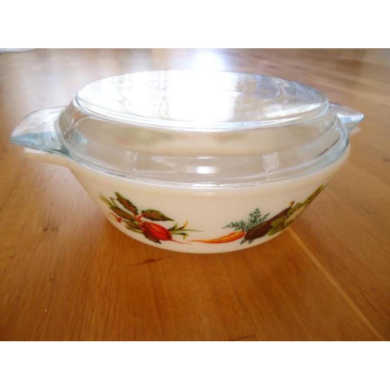 Pyrex fruitschaal groenteschaal vintage jaren 60 melkglas