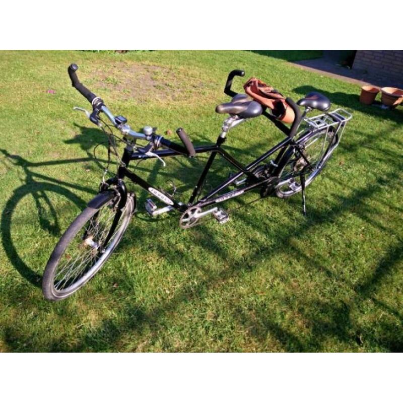 Burley Zydeco sport tandem