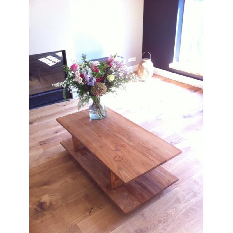 Robuuste eiken houten salontafel VT wonen