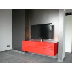 Zwevende tv-kast rood hoogglans met tv-draaisysteem artyx 4