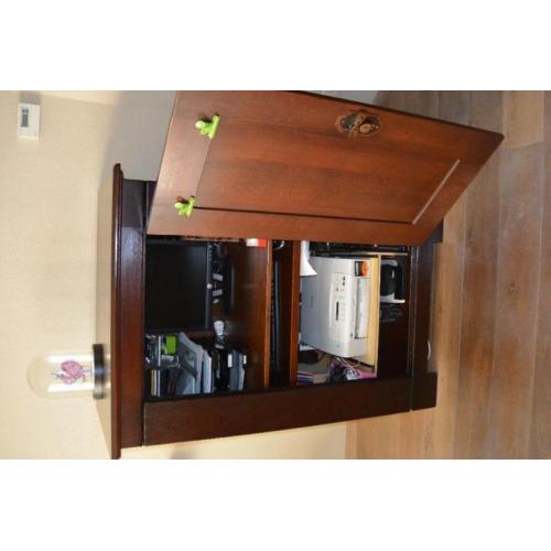 Massief eiken computer/tv kast