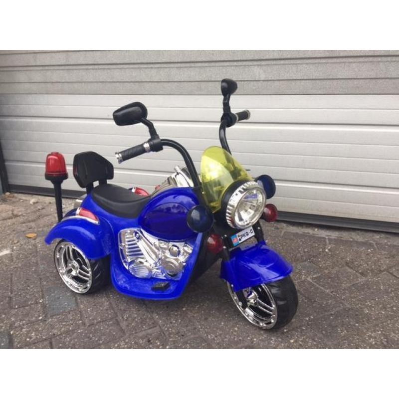 Politie KinderAccu Scooter 6v met licht en geluid OP=OP!