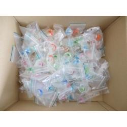 Partij (105 stuks) ringen van glas