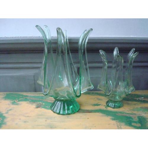 vaas vazen groen retro vintage tafelkleed glas glazen