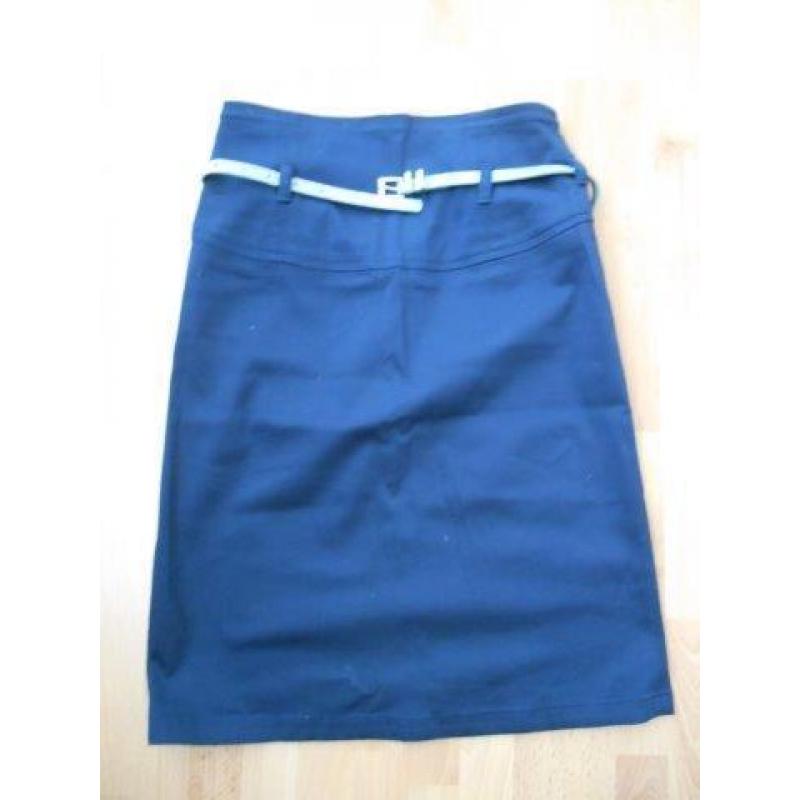 Elegante donker blauwe strakke kokerrok maat 36