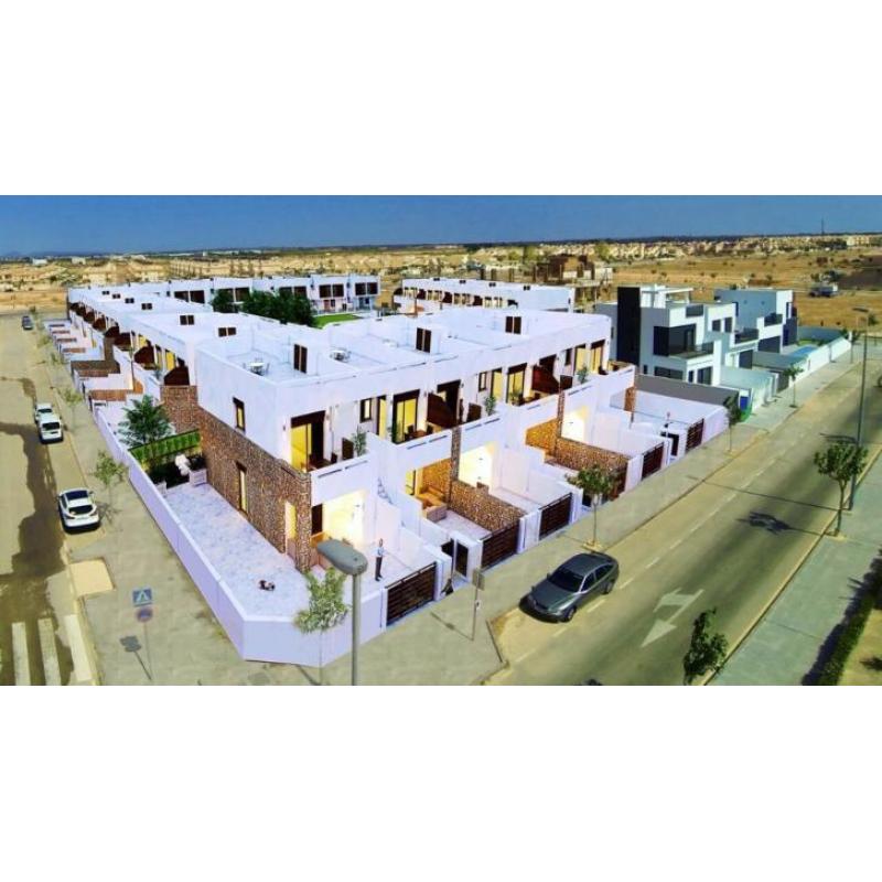 121 appartementen aan alle Spaanse Costa's direct aan strand