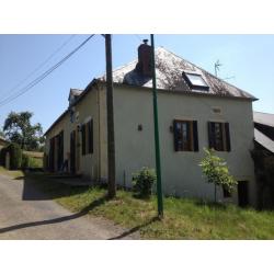 Mooi verbouwde, rustig gelegen woning aangeboden (Morvan)