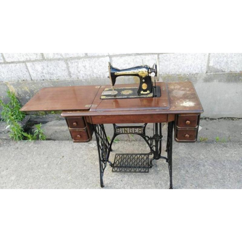 Mooie oude Singer naaimachine mooi model