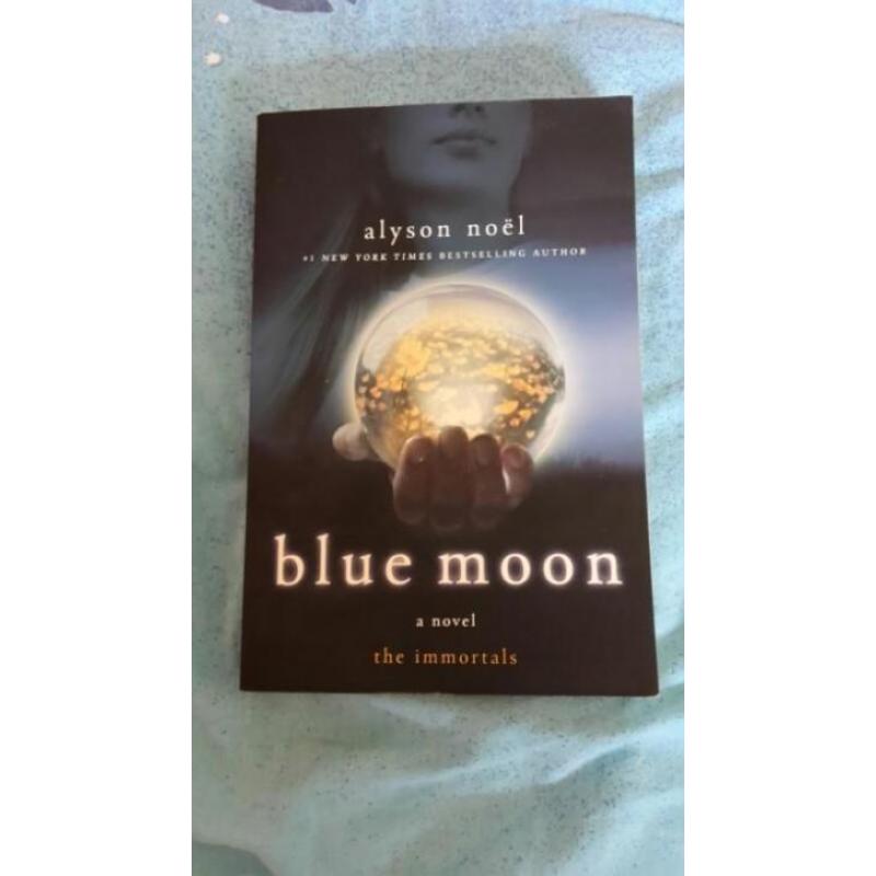 Blue Moon - Alyson Noël