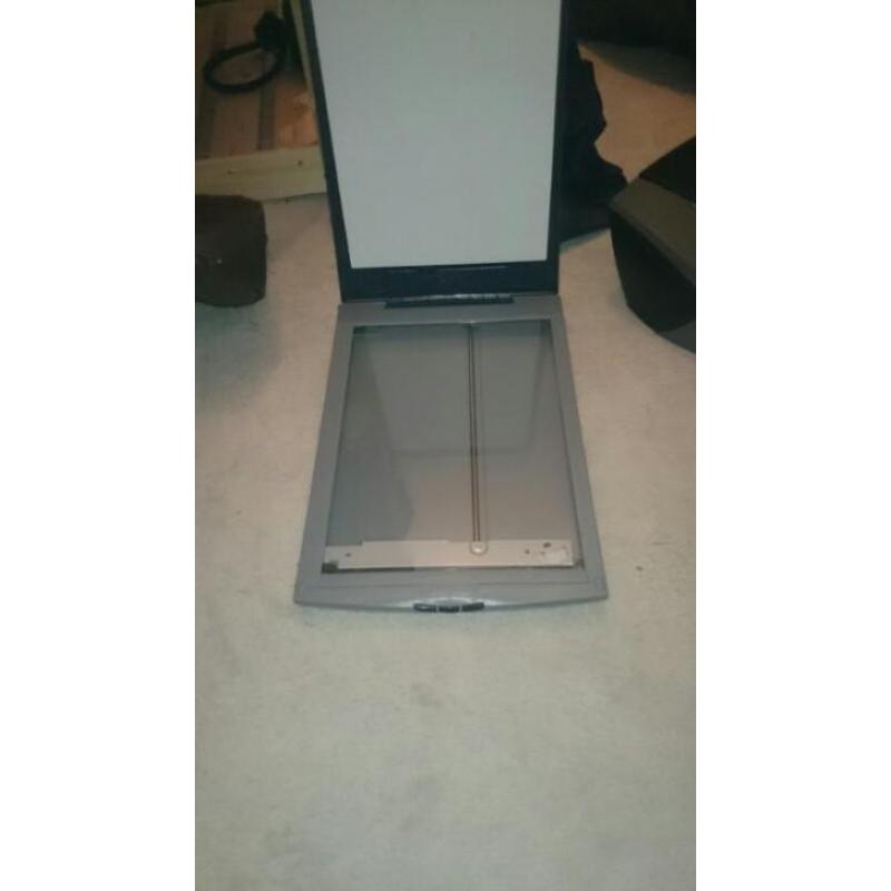 canon CanoScan Lide20 scanner