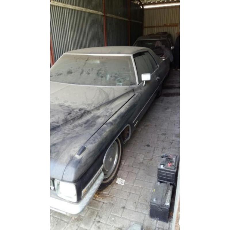 Cadillac Coupe DE Ville 1971 Zwart