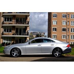 Mercedes-Benz CLS-klasse 320 CDI AMG Uitgevoerd / NAP / Deal