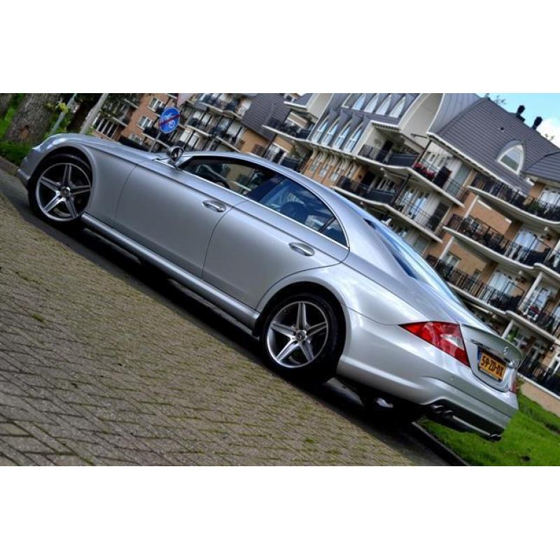 Mercedes-Benz CLS-klasse 320 CDI AMG Uitgevoerd / NAP / Deal