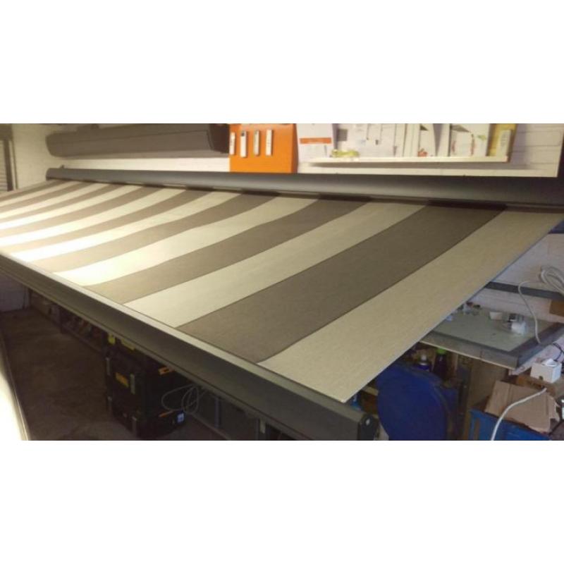 Nieuw Axios knikarm terrasscherm 5x3 meter Somfy