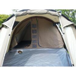 Bardani tunnel tent