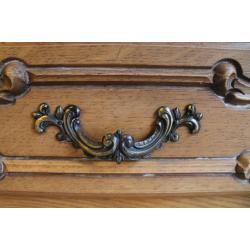 2294A-Queen Ann/Anne, Brocante, Barok tv meubel om te restyl