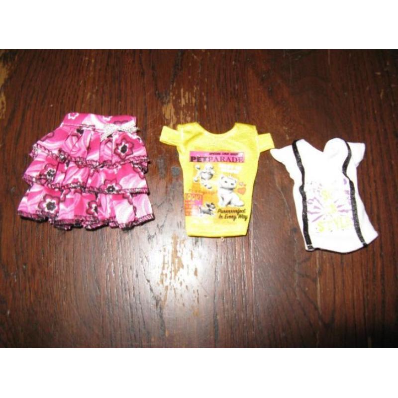 Barbie kleertjes