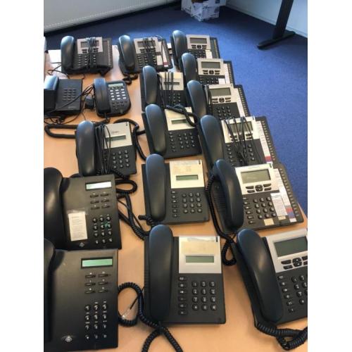 VOX Davo I + II telefooncentrale met 17 toestellen