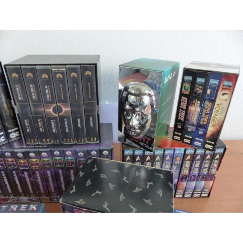 Star Trek compl. verzameling VHS boxen/87 video's (art.1055)