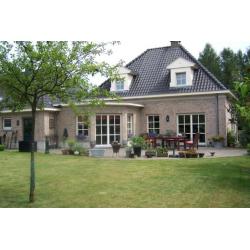 Fraaie vrijstaande Notariswoning te Itterbeck