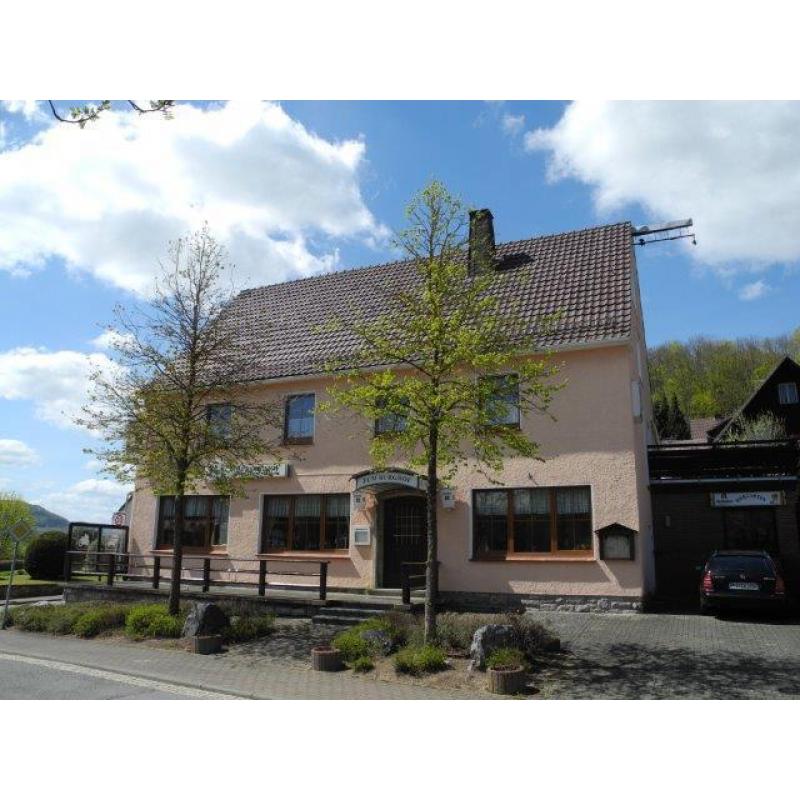 SAUERLAND - Motorhotel met woning in Padberg (Marsberg)
