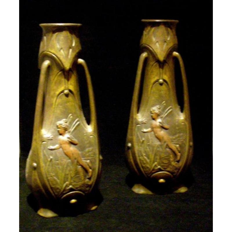 Twee identieke vazen: J. Garnier, Art Nouveau-Art Deco