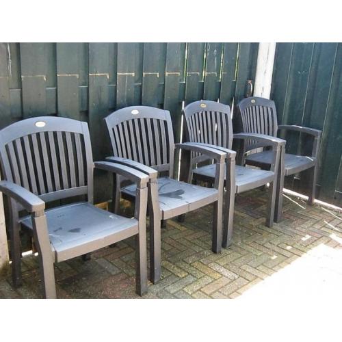4 Hartman stapelstoelen