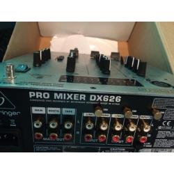 behringer pro mixer DX626