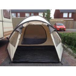 Tent type Base Camp Barca III Deluxe