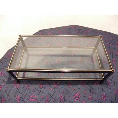 Salontafel met geslepen glas, zeer mooi nog!