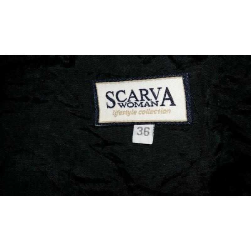 Nette Zwarte velours rok van SCARVA MT S