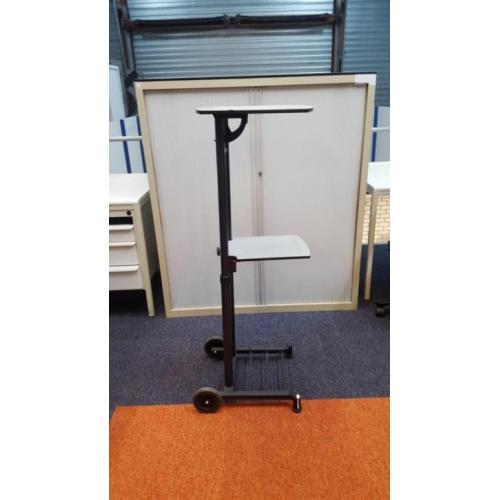 Projecta multimedia kar & stand, grijs, KSB Den Bosch